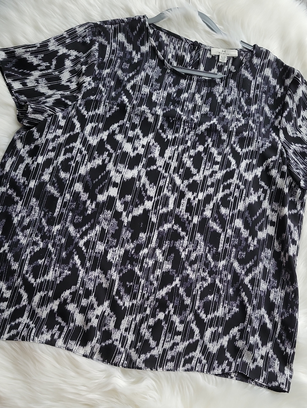 Halston Heritage Black and White Short Sleeve Printed Tee